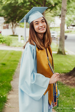 Bella Graduate 2021-6343